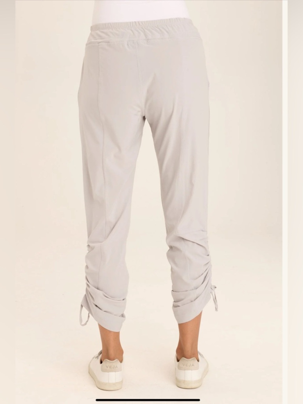 NWT RUNYON WHISPER STRETCH ADJUSTABLE RUCHED ACTIVE PANT
In Arctic size S - Picture 2 of 4